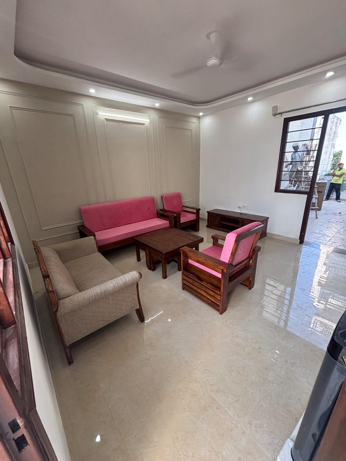 2 BHK Fully Furnished Flat  Sector 52, Gurgaon, Haryana