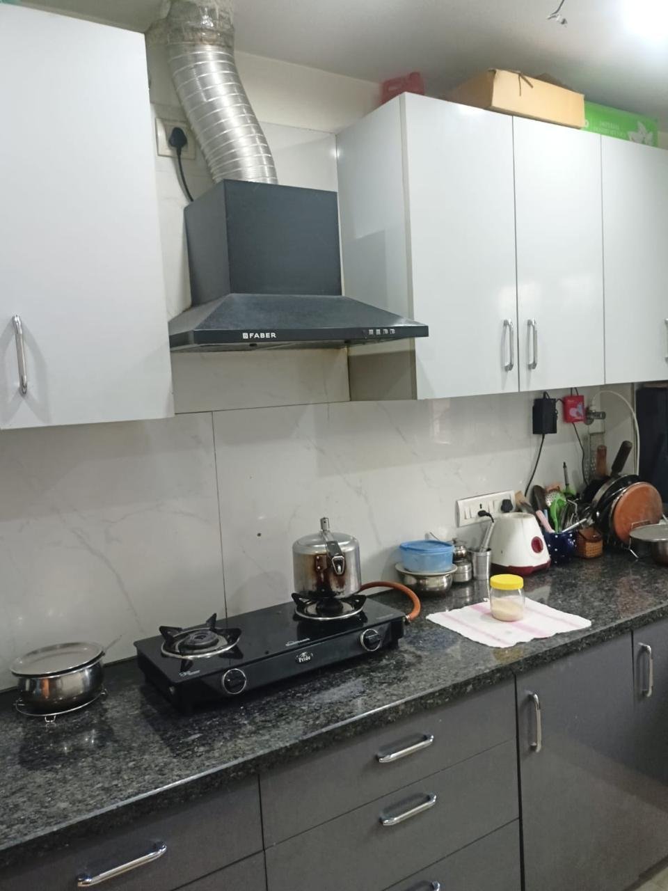 2bhk Semi frunished flat in sector 45 Gurgoan Haryana