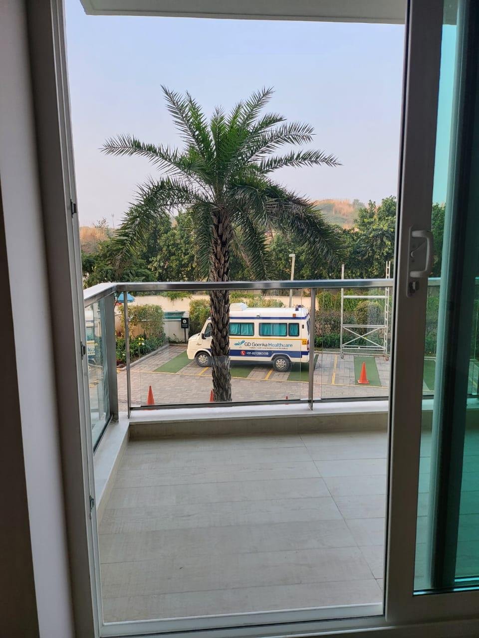 DLF Crest DLF Phase 5, Sector 54, Golf Course Road, Gurgaon.